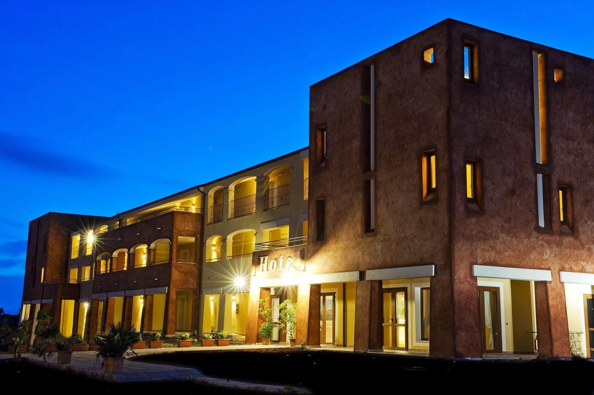 Hotel Baja Romantica Bosa Eksteriør bilde